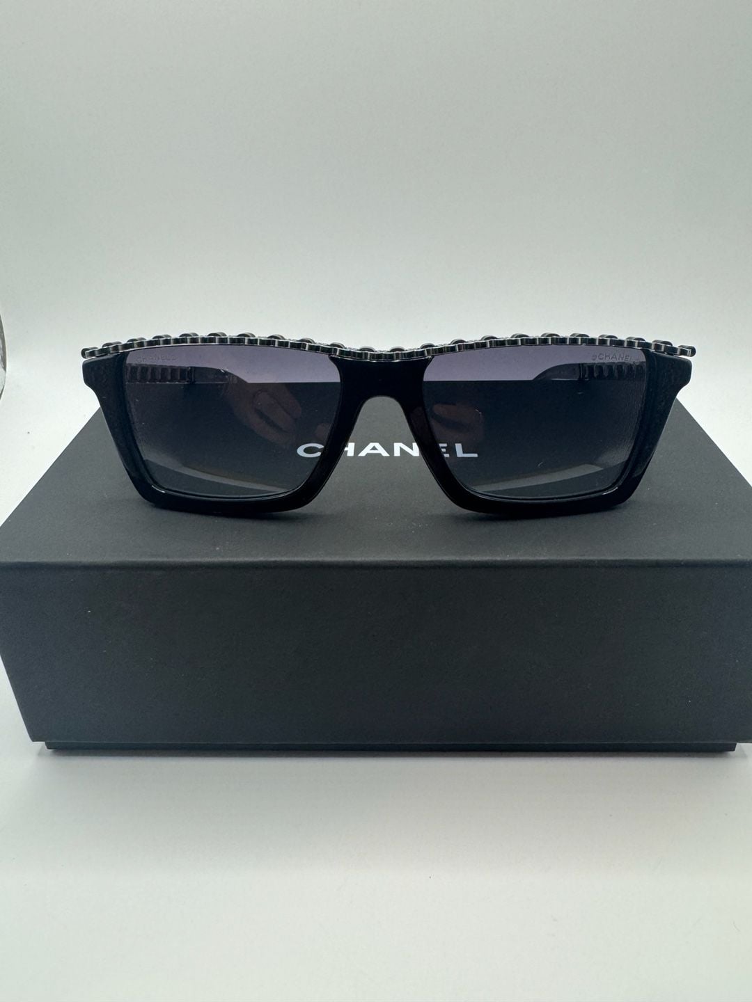 Authentic New Chanel Rectangle Sunglasses 5448-Q Size 54-17 Black Chain Frame 10