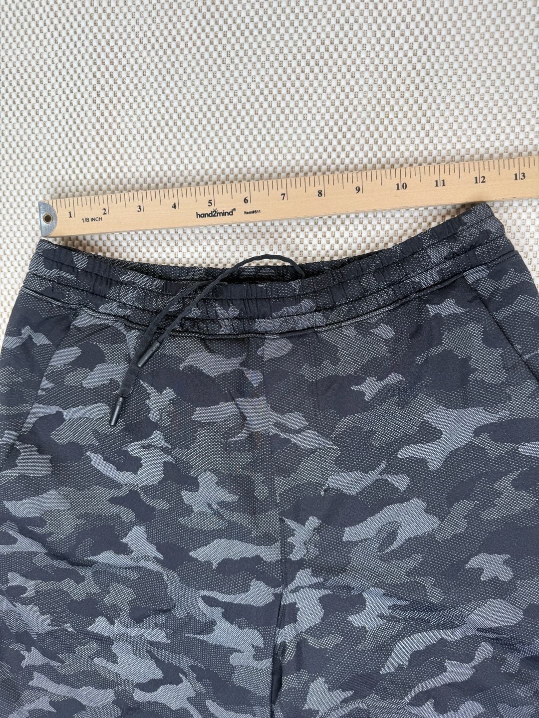 Lululemon Pace Breaker 9" Lined Shorts Men's Size M Variegated Mesh Camo Black 8
