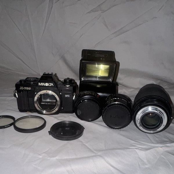 Minolta X-700 35mm SLR Film Camera Bundle With Lenses Flash