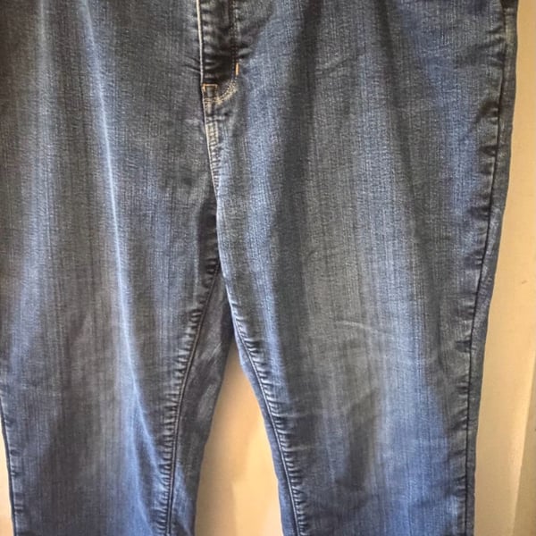 L.L. Bean Classic Fit Jeans Size 18 REG Blue Denim