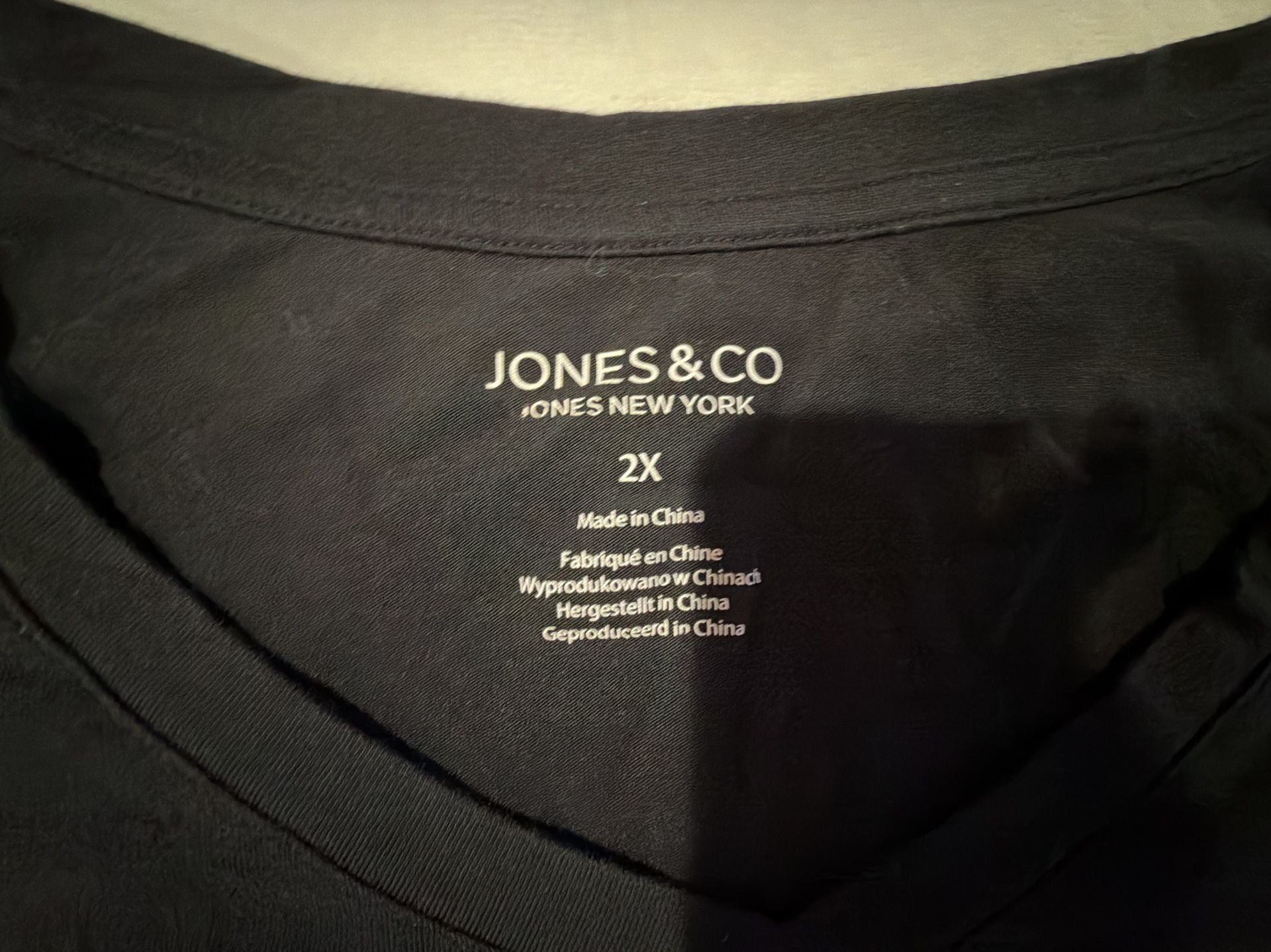 Jones & Co T-Shirt Size 2X Black Flutter Short Sleeve Scoop Neck Top 4