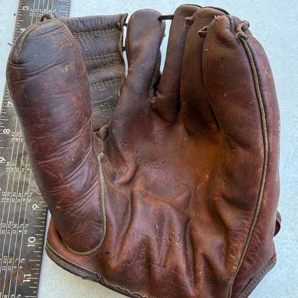 Spalding 1161 Vintage Leather Baseball Glove Mitt Form Pocket