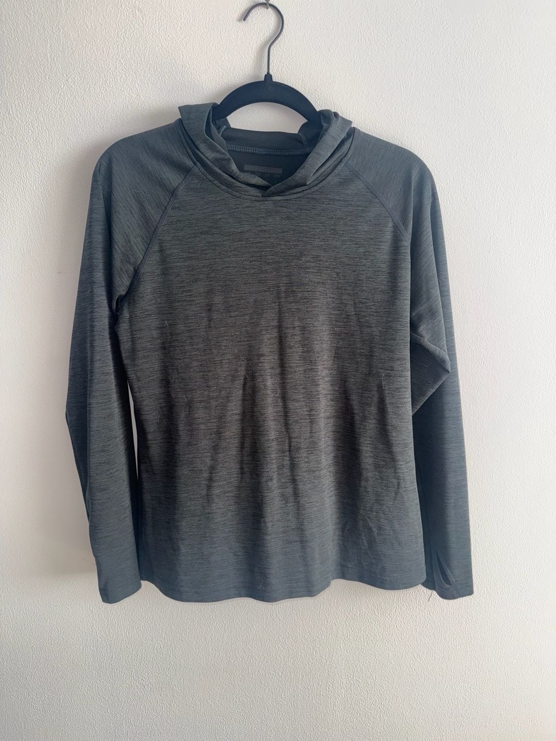 Under Armour Performance Hoodie Size M Grey Athletic Long Sleeve 2