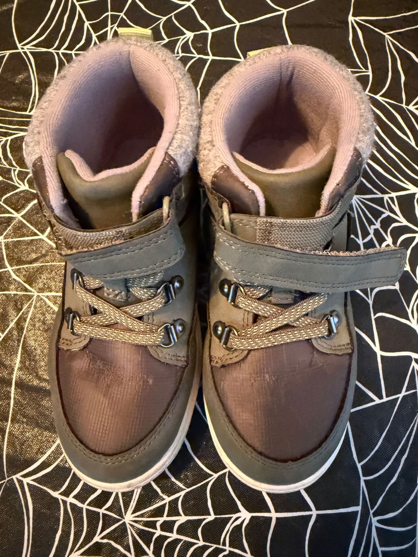 Cat & Jack Kendrick Winter Boots Size 11 Youth Green 2