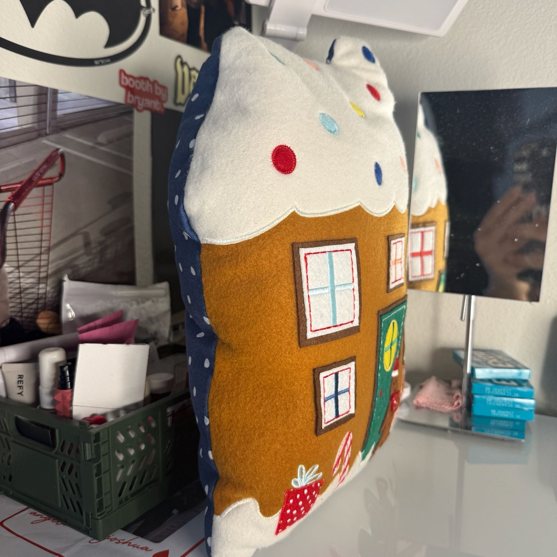 Wondershop Gingerbread House Christmas Throw Pillow 3