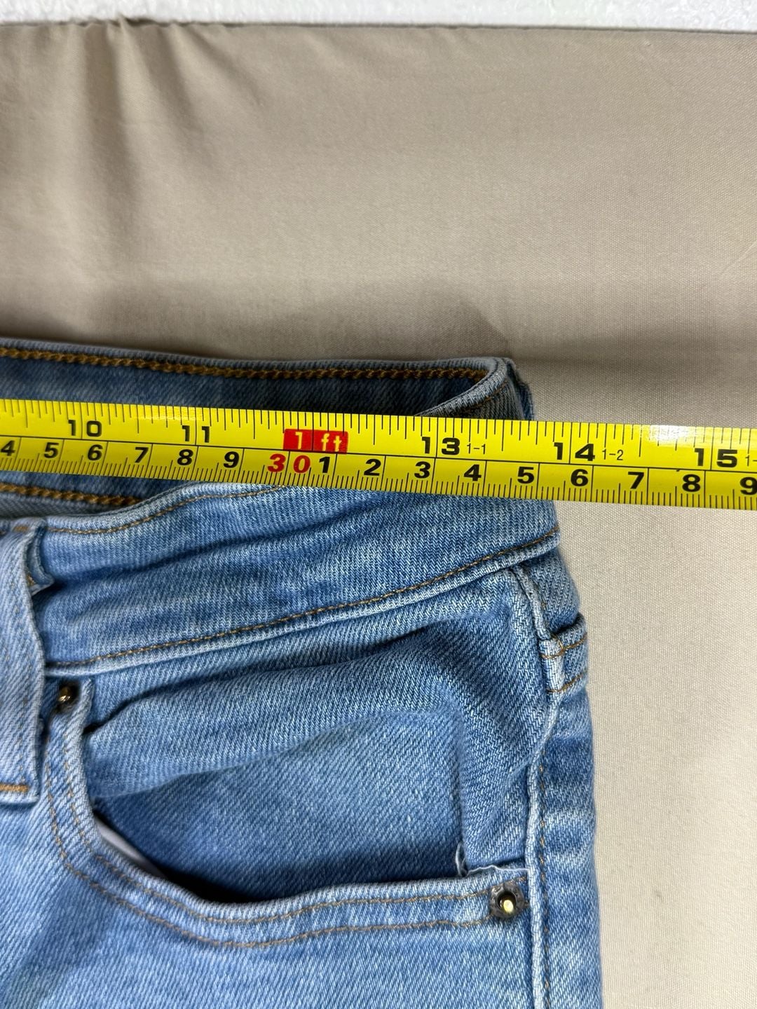 Levi's 724 High Rise Straight Jeans Size W28 L30 Light Wash Blue 6