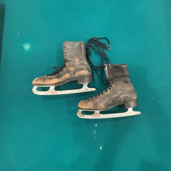 Vintage Sheffield Steel Canada Leather Ice Skates Black