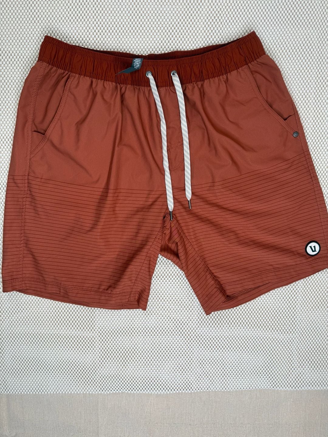 Vuori Kore EUC Shorts Size L Terracotta Burnt Orange Lined Athletic V302 2