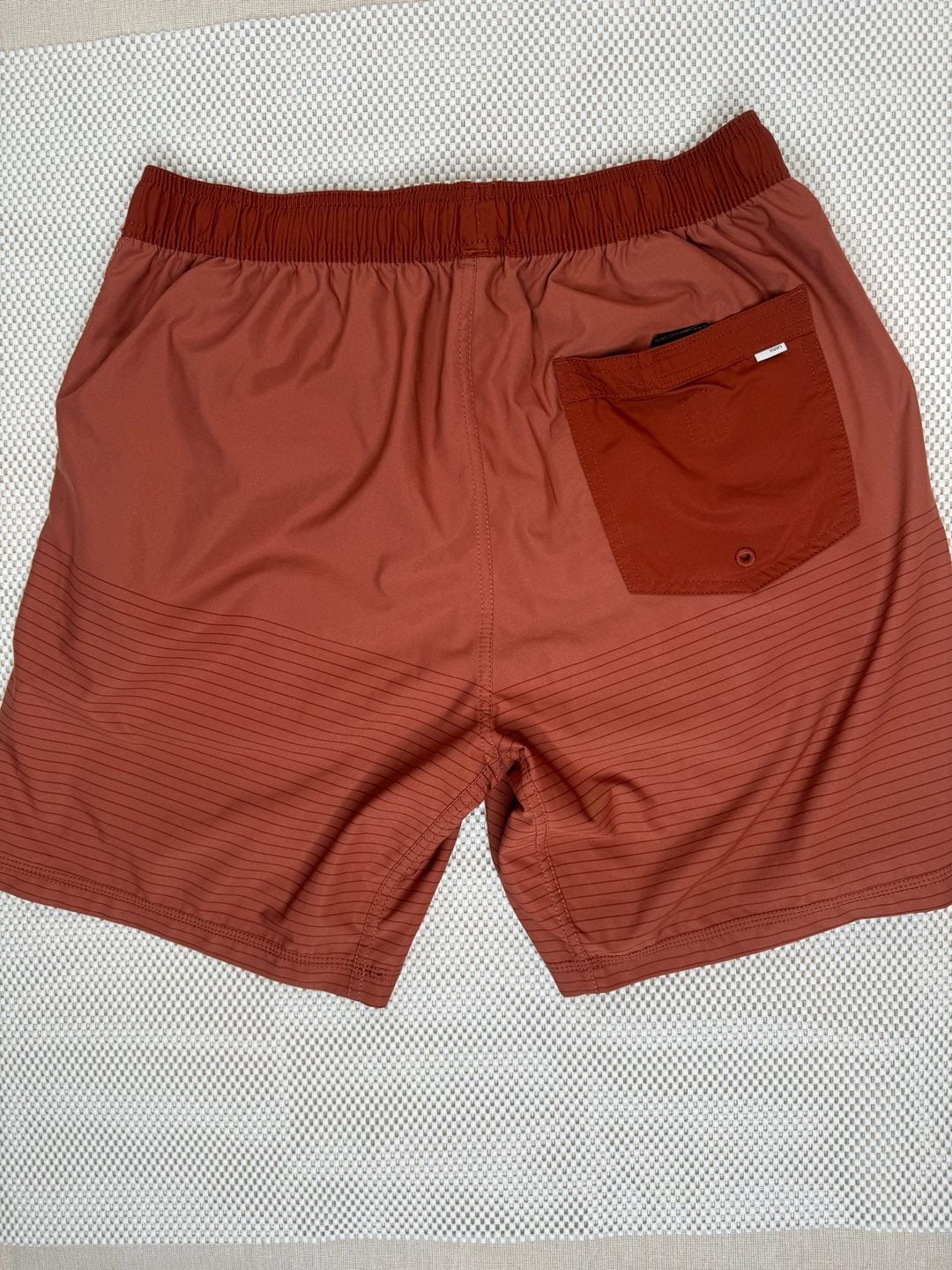 Vuori Kore EUC Shorts Size L Terracotta Burnt Orange Lined Athletic V302 3
