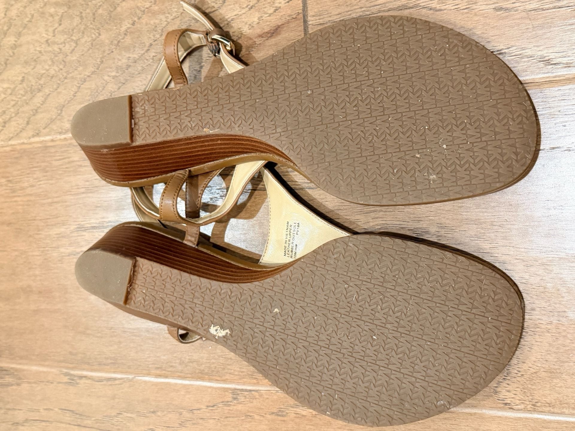 Michael Kors Mandy Leather Logo T-Strap Slingback Sandals Brown 12
