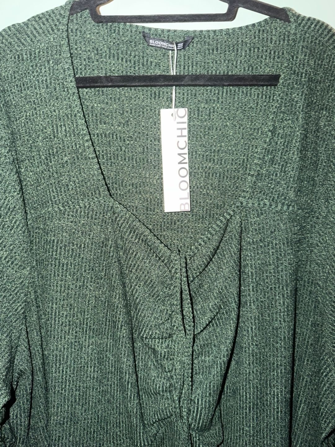 BloomChic Green Textured Dress Size 30 6X Long Sleeve V Neck Tie Front Pockets 4