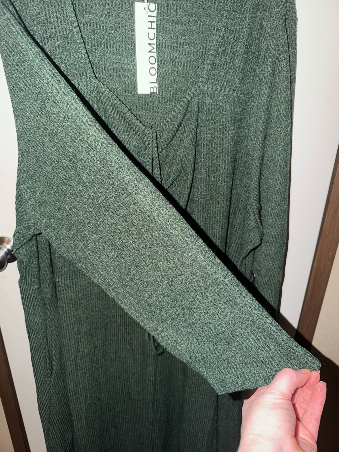 BloomChic Green Textured Dress Size 30 6X Long Sleeve V Neck Tie Front Pockets 5