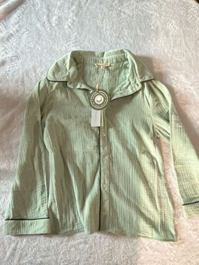 The Sunday Collective Long Sleeve Button-Up Shirt Size 10-11 Green Cotton 2