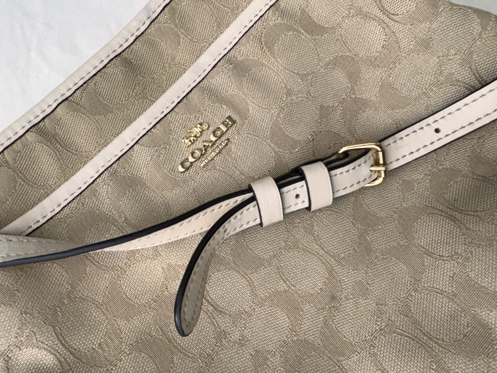 Coach swingpack canvas crossbody bag 7