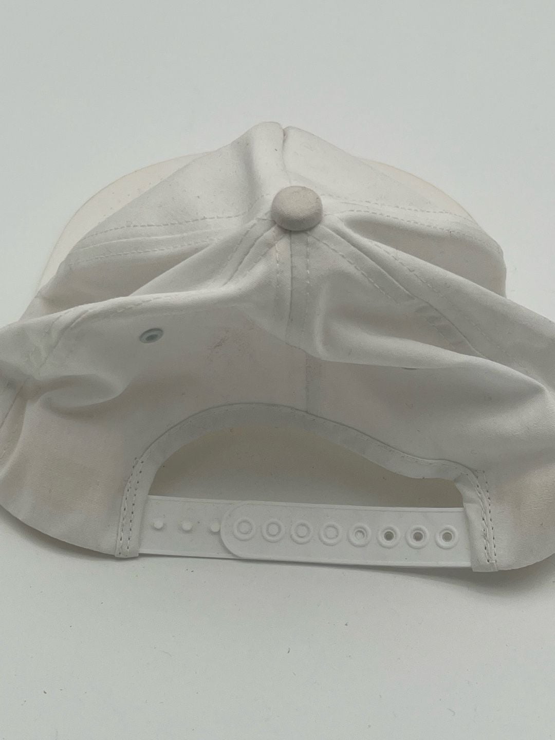 Bayer White Adjustable Strapback Hat Cap vintage drug company merch 3