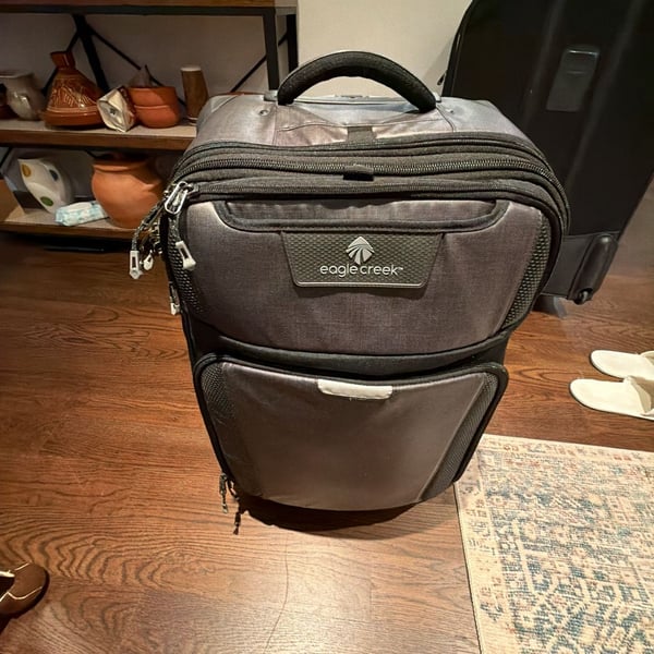 Eagle Creek Tarmac Wheeled Luggage Carry On Gray