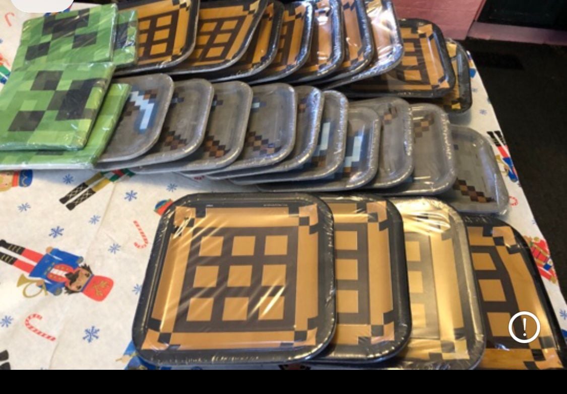 Minecraft Party Supplies Plates and Napkins Bulk Lot 1