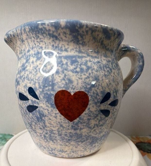 Ceramic Spongeware Creamer Pitcher Blue White Red Heart Folk Art 2