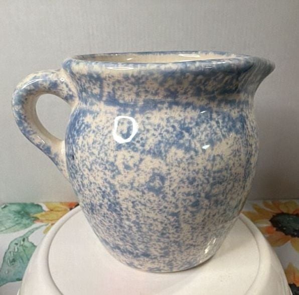 Ceramic Spongeware Creamer Pitcher Blue White Red Heart Folk Art 4