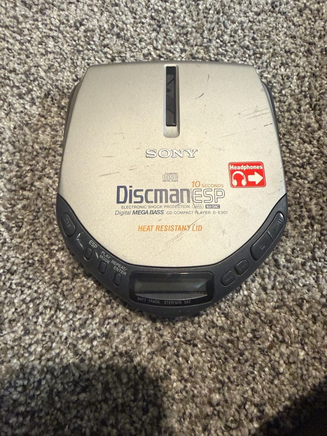 Sony Discman ESP D-E301 Portable Compact Disc Player Mega Bass Silver 1