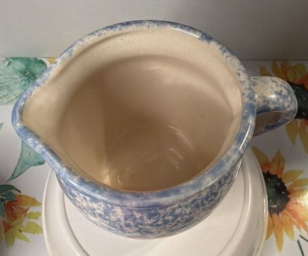 Ceramic Spongeware Creamer Pitcher Blue White Red Heart Folk Art 3