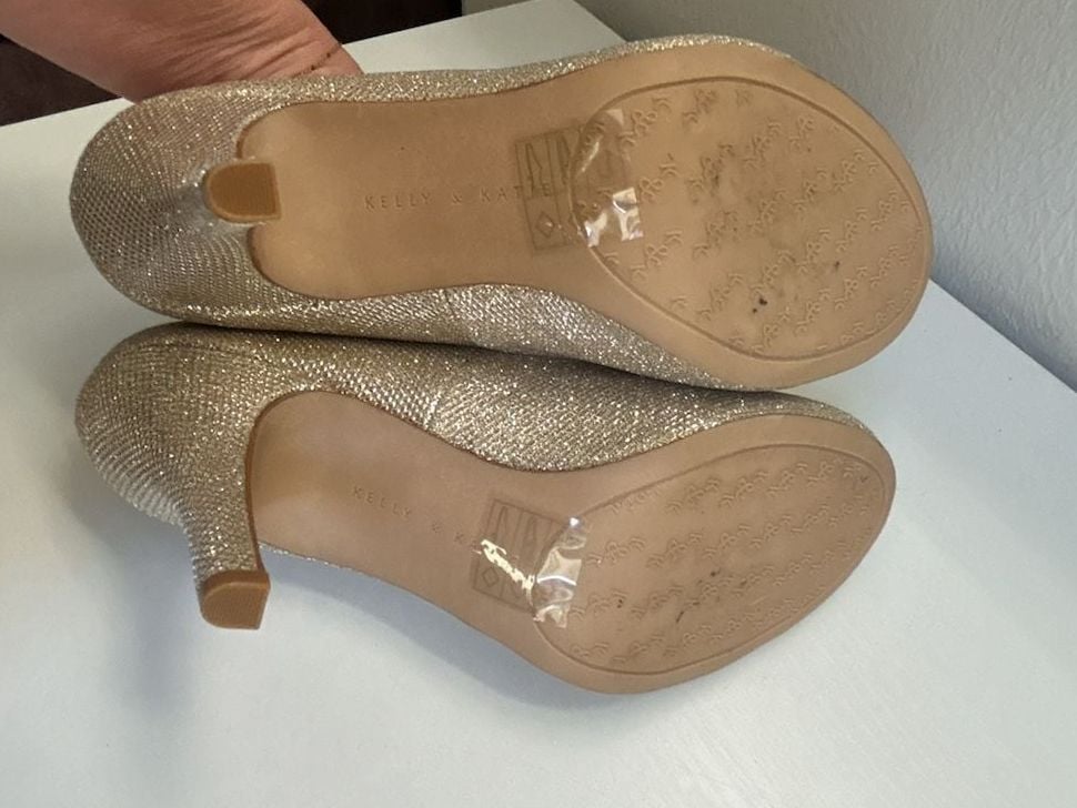Kelly & Katie Coderno Pumps Size 9 Gold Glitter 5