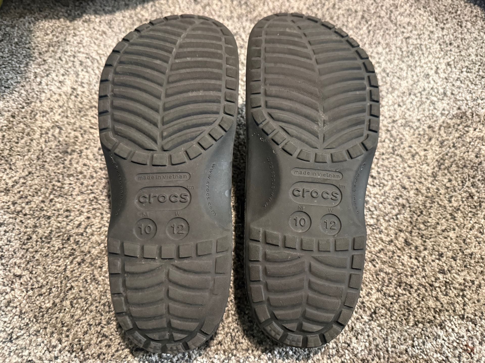 Crocs Classic Clog Shoes Men 10 Women 12 Black Slip-On 3