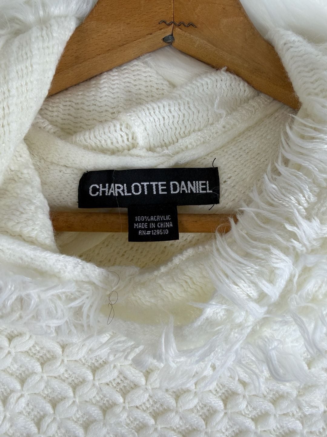 Charlotte Daniel Hooded Knit Poncho White Fringe Tassel Sweater 7