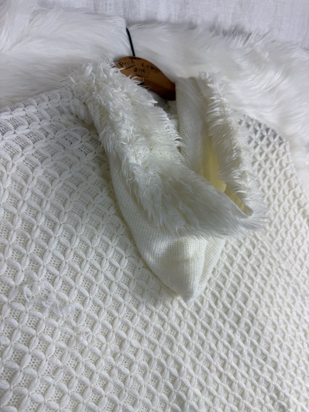 Charlotte Daniel Hooded Knit Poncho White Fringe Tassel Sweater 9