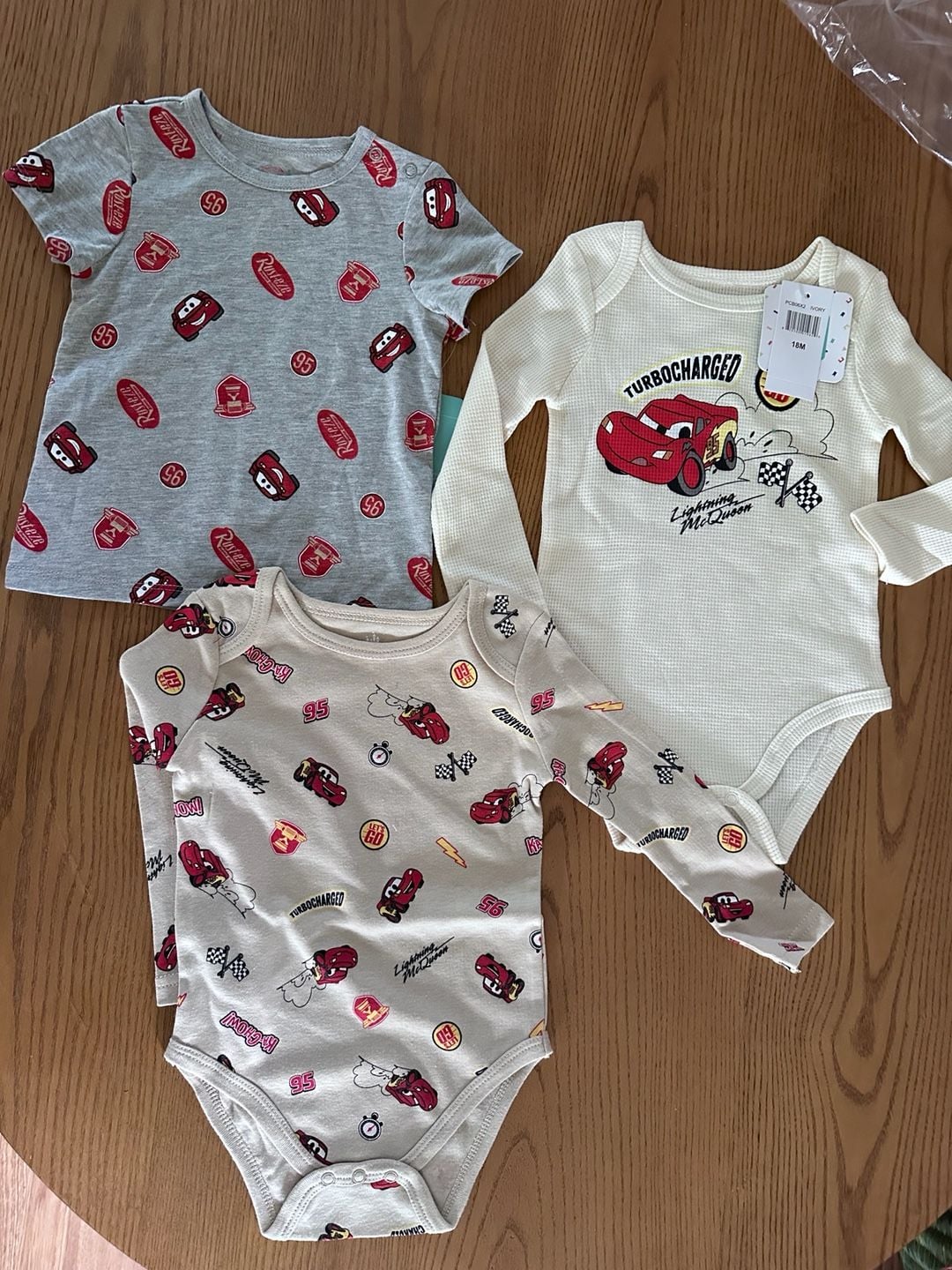 Disney Baby Cars Lightning McQueen Size 18M Infant Clothing Set 1