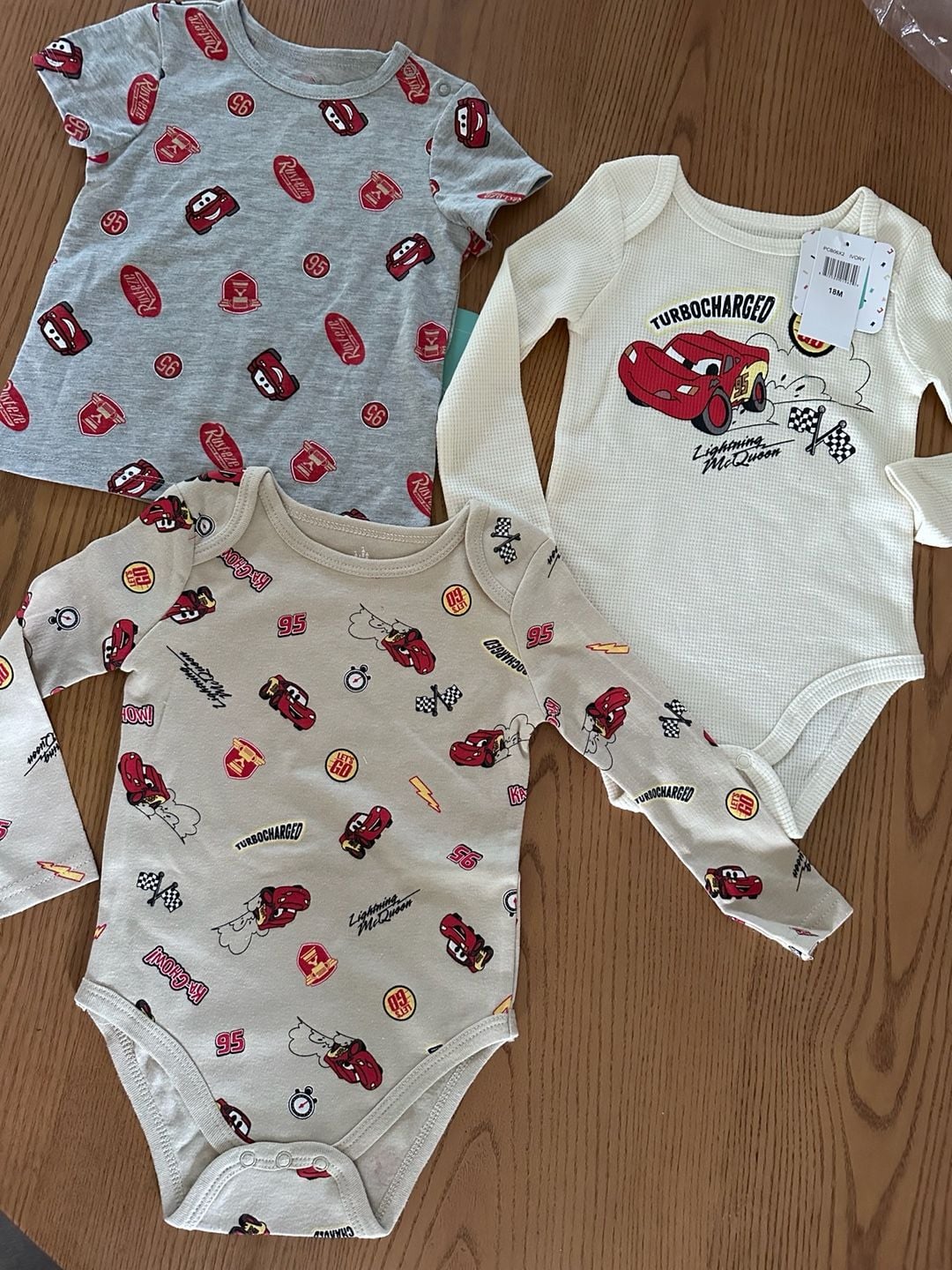 Disney Baby Cars Lightning McQueen Size 18M Infant Clothing Set 4