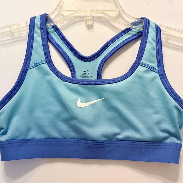Nike Dri-FIT Sports Bra Size M Blue Racerback Athletic Fitness