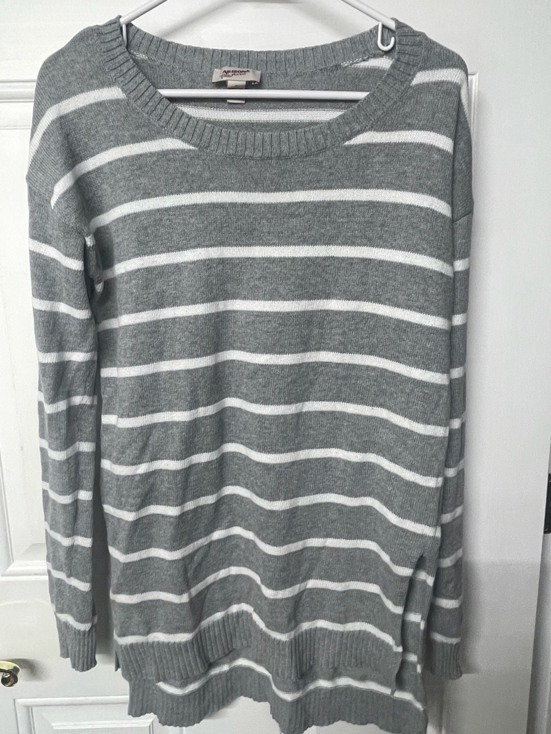 Womens Pullover Casual Loose Sweaters Gray and White Stripe Print 2