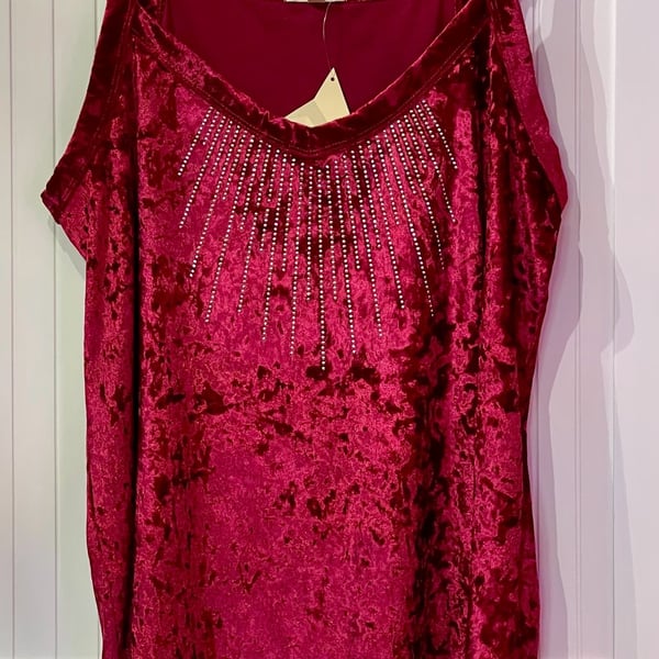 Paper Plane Tank Top Size 2X Red Crushed Velvet Rhinestone Embellished