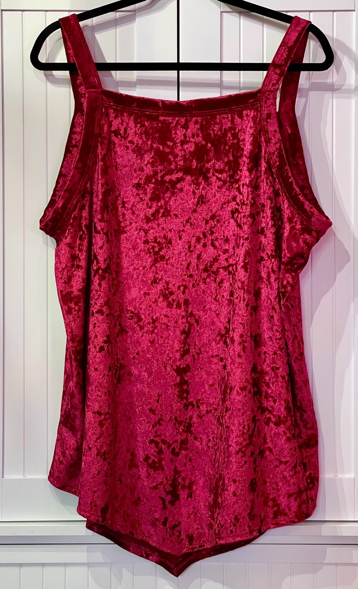 Paper Plane Tank Top Size 2X Red Crushed Velvet Rhinestone Embellished 3