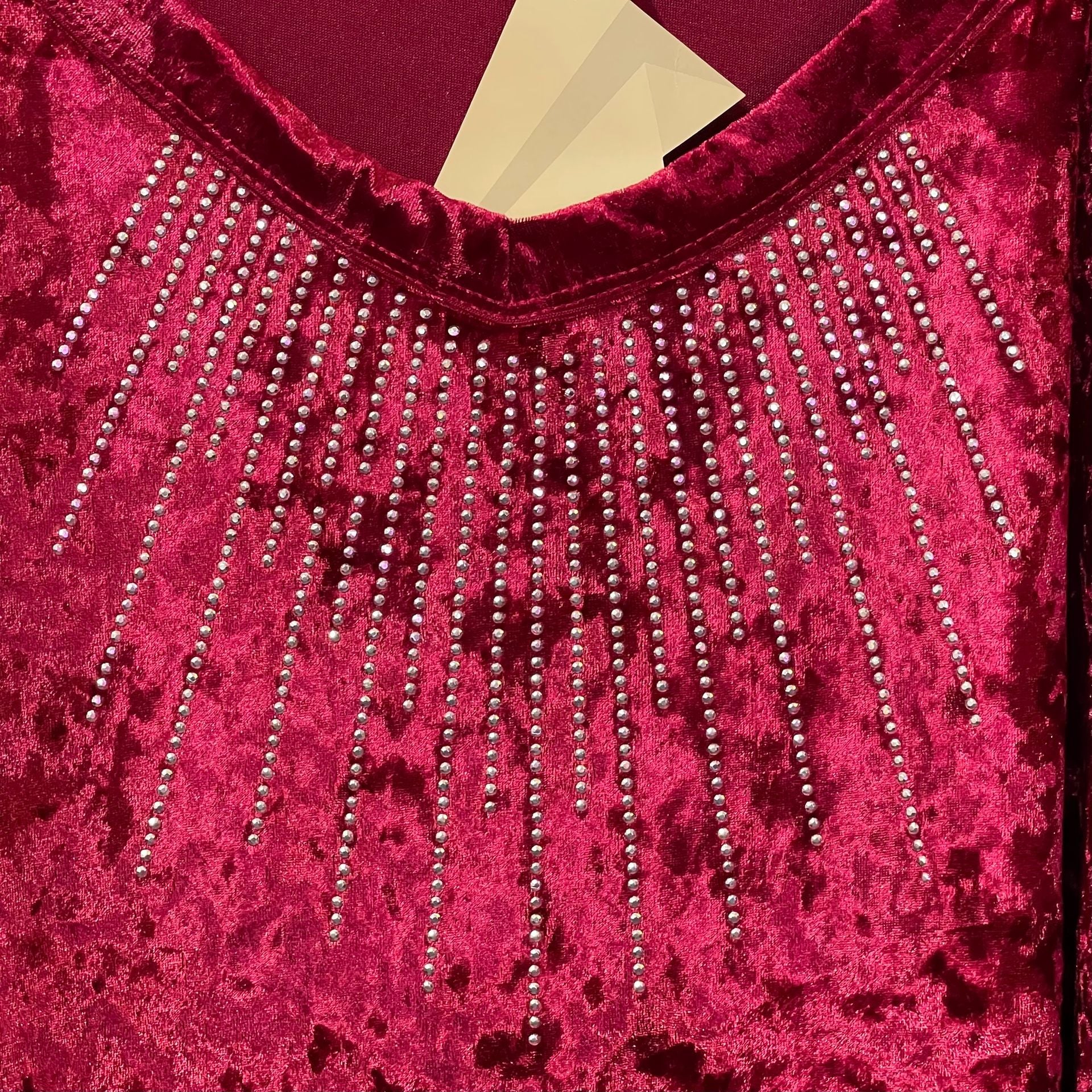 Paper Plane Tank Top Size 2X Red Crushed Velvet Rhinestone Embellished 4