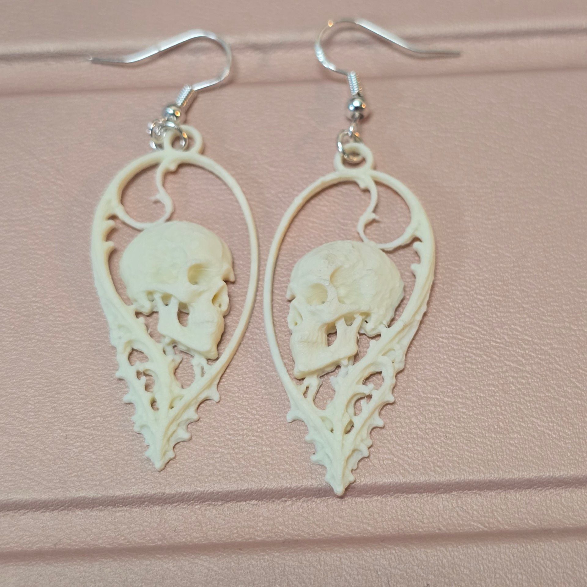 Gothic Skull Dangle Earrings Bone Color 4