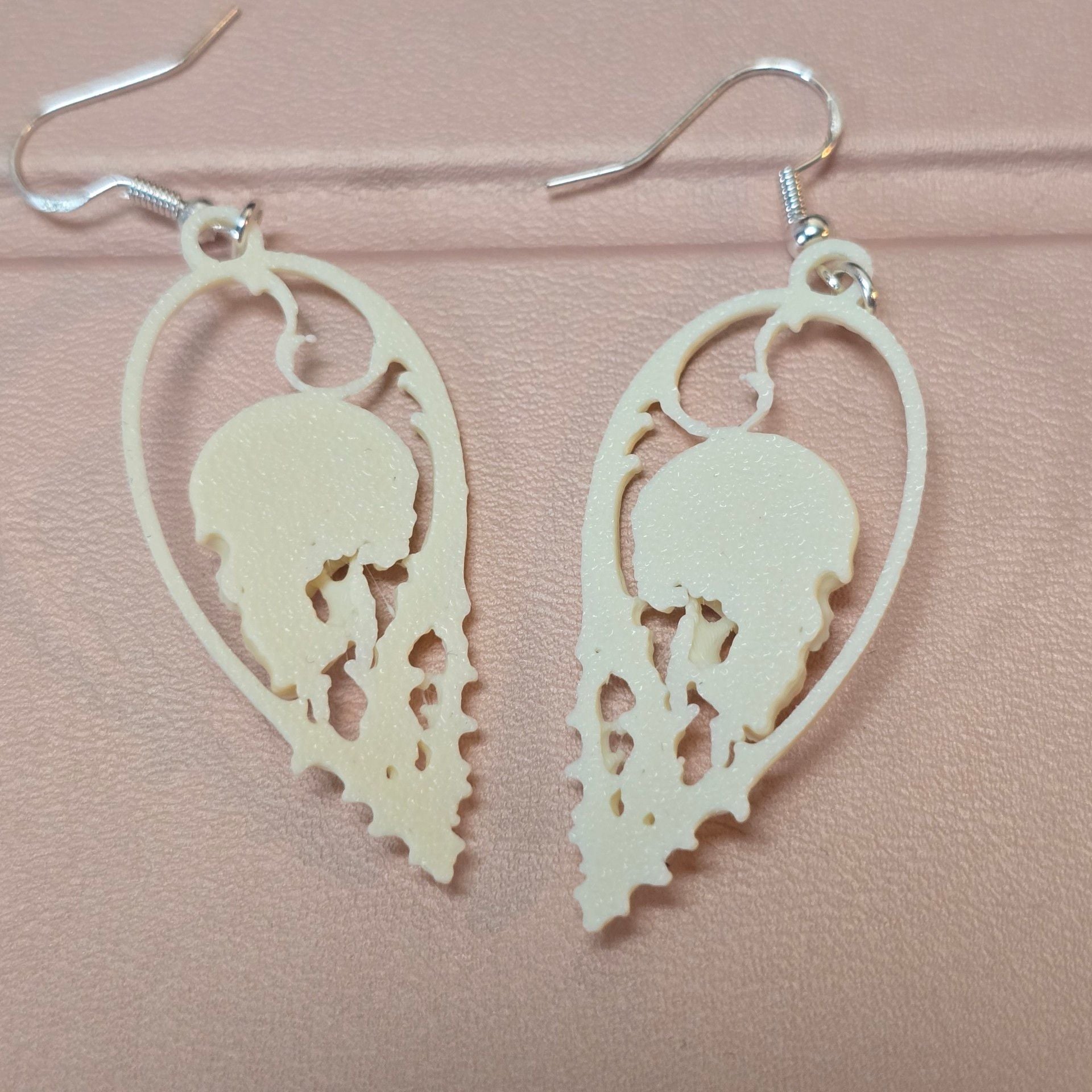 Gothic Skull Dangle Earrings Bone Color 5