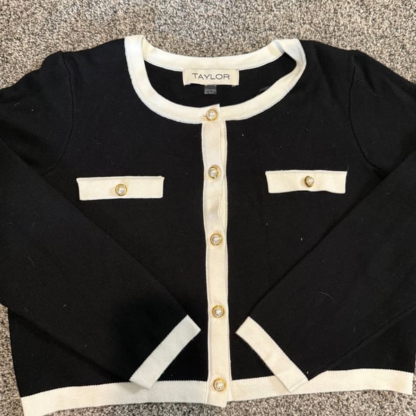 Taylor Cardigan L Black White Pearl Button Knit Sweater