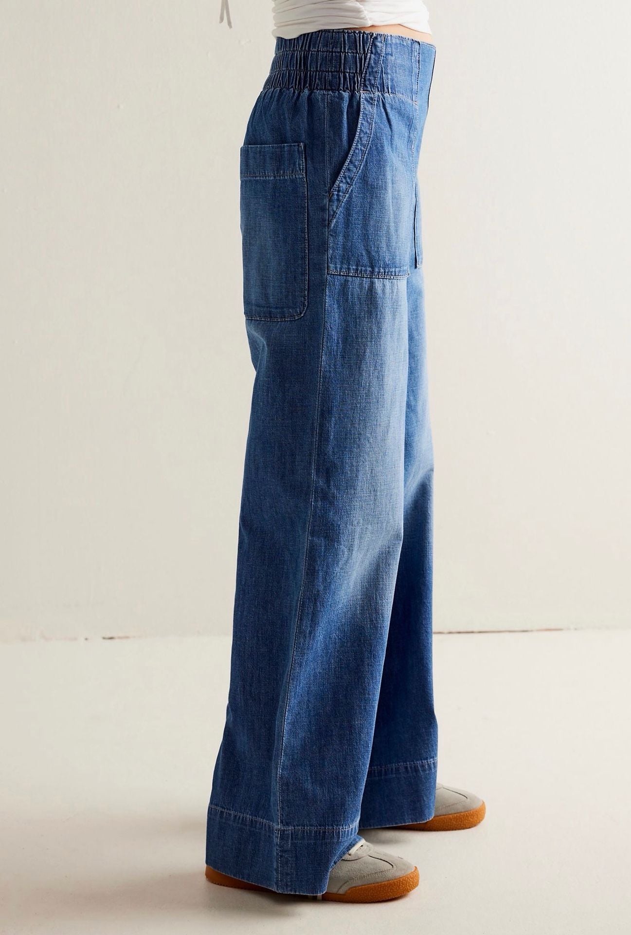 Free People We The Free Breezy Denim Pull-On Wide Leg Jeans Blue Size Medium NWT 6