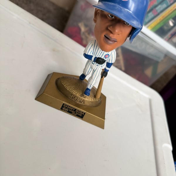 Sammy Sosa Chicago Cubs 1998 66 Home Runs Bobblehead Figurine