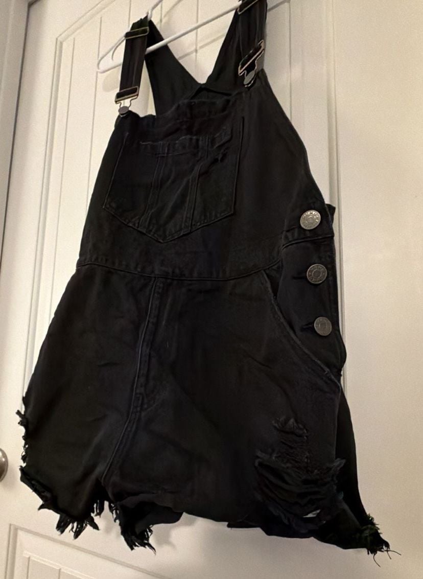 Show Me Your Mumu Denim Jeans Overalls Size XL Black Distressed Shortalls 4