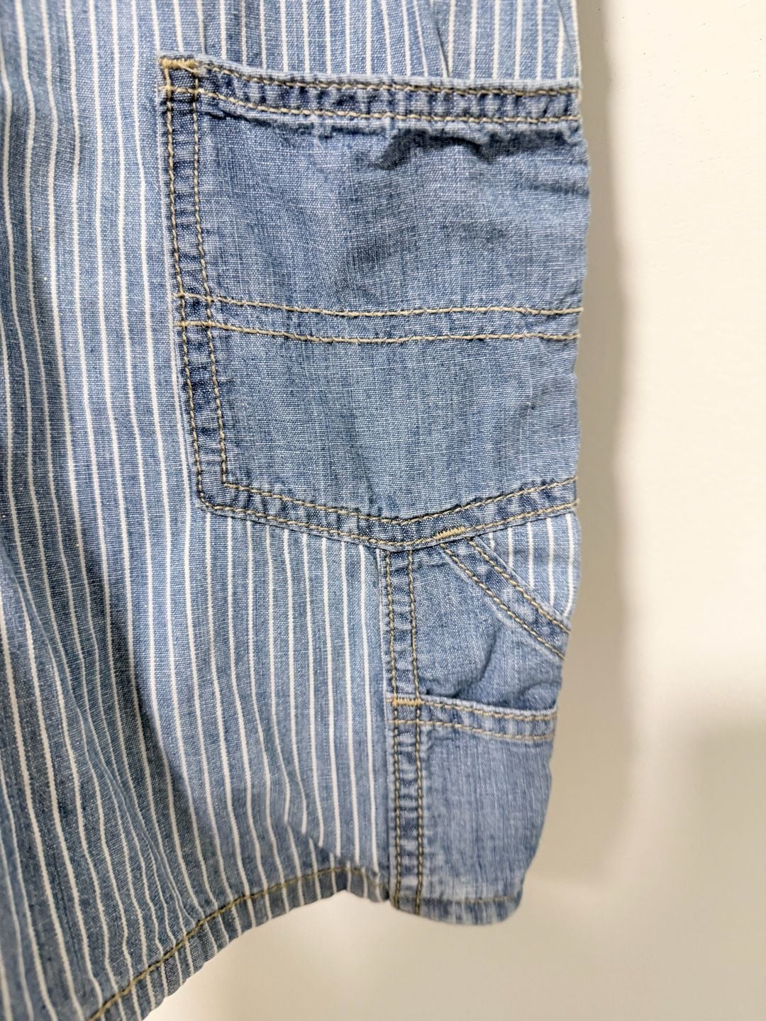 OshKosh B'Gosh Hickory Stripe Shortalls Size 4T Blue White 6