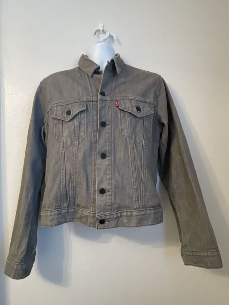 Levi's Trucker Jacket mens Size L Grey Denim Outerwear
Workwear
Classic 2
