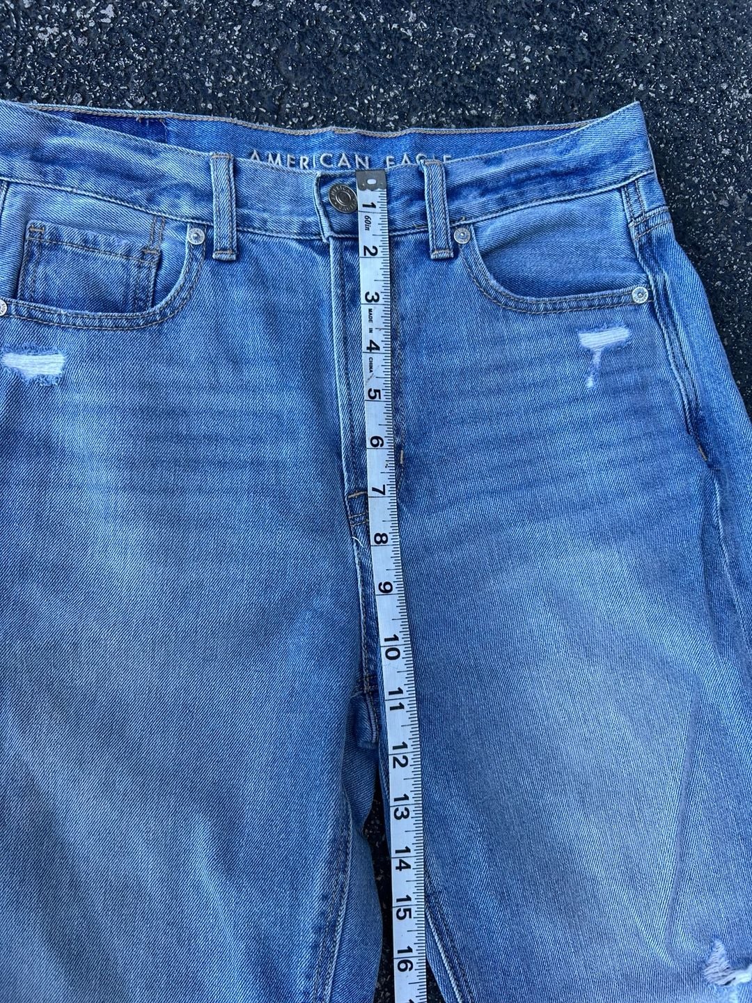 American Eagle Distressed Mom Jeans Size 2 Short Blue Denim 7