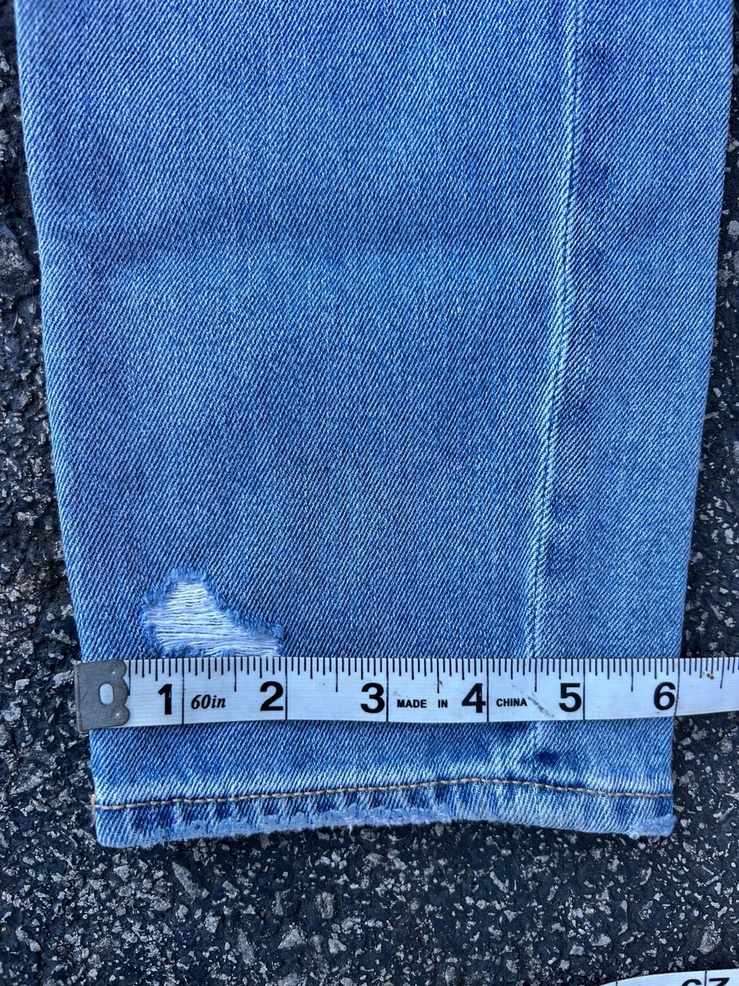 American Eagle Distressed Mom Jeans Size 2 Short Blue Denim 9