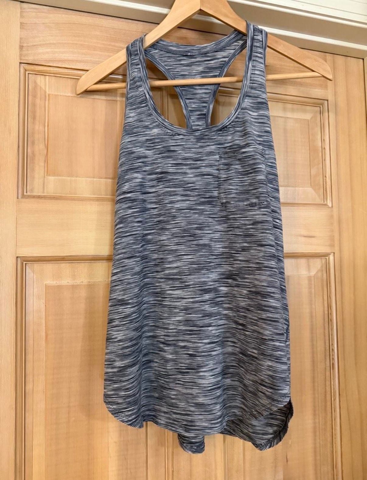 Lululemon Yogi Racer Back Tank Top Size 8 Space Dye 2