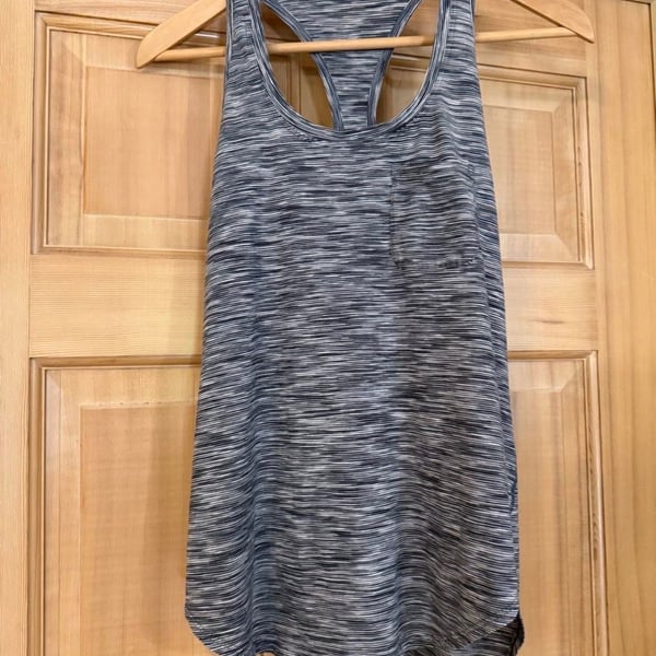 Lululemon Yogi Racer Back Tank Top Size 8 Space Dye