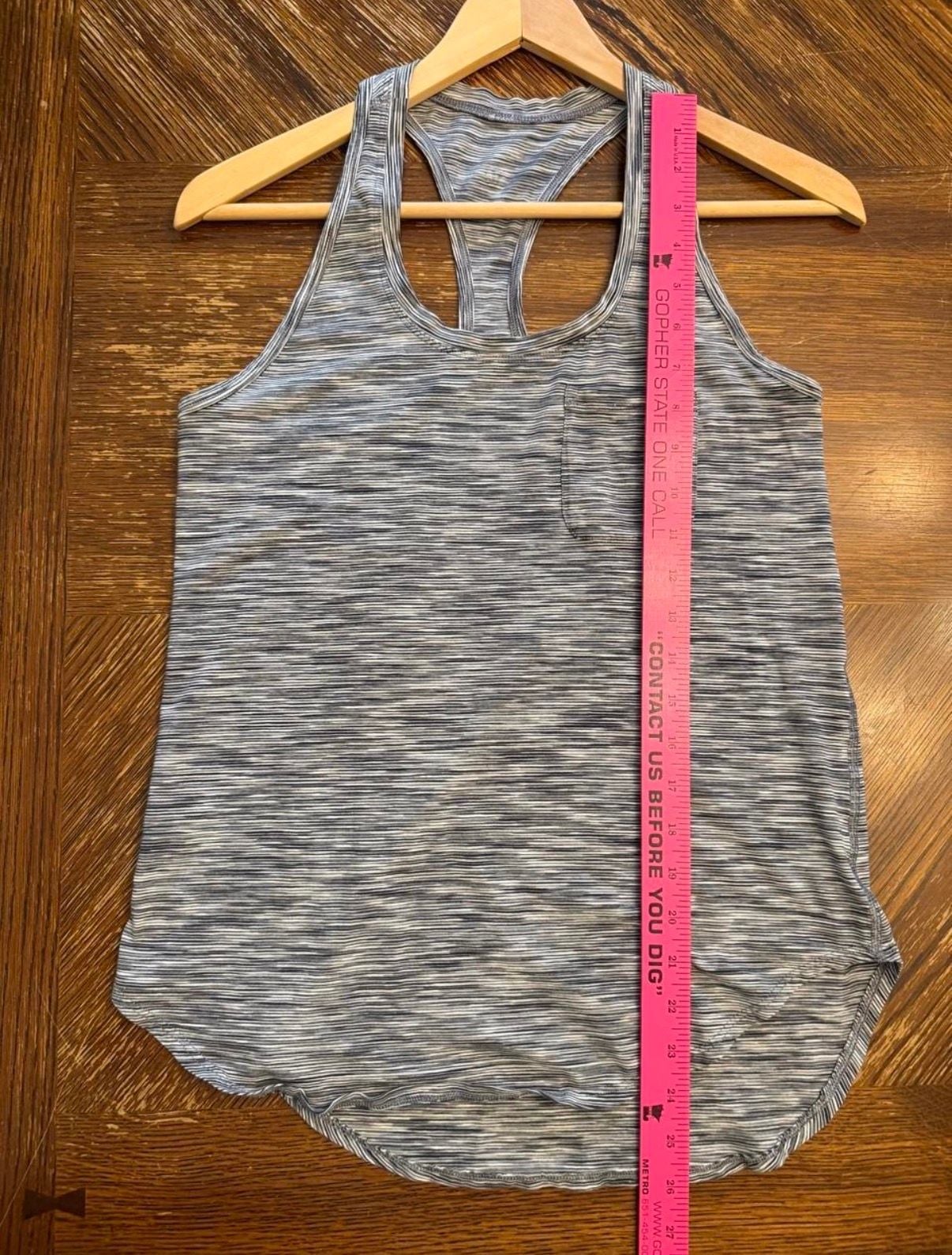 Lululemon Yogi Racer Back Tank Top Size 8 Space Dye 5