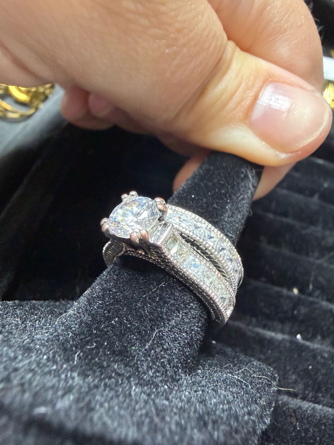 Vintage Style Round Cut CZ Bridal Set Engagement Ring 1